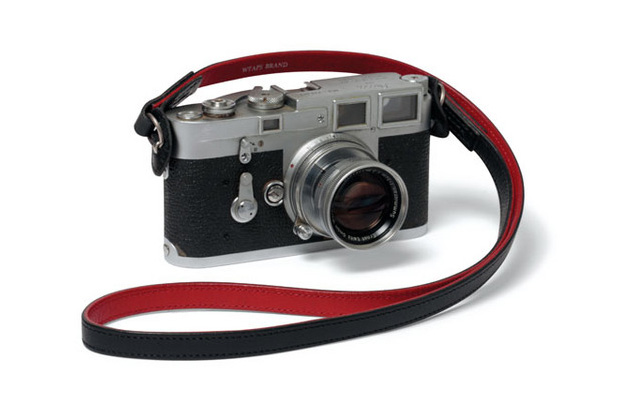 WTAPS × Artisan & Artist* Leather Camera Strap 皮革制相机带