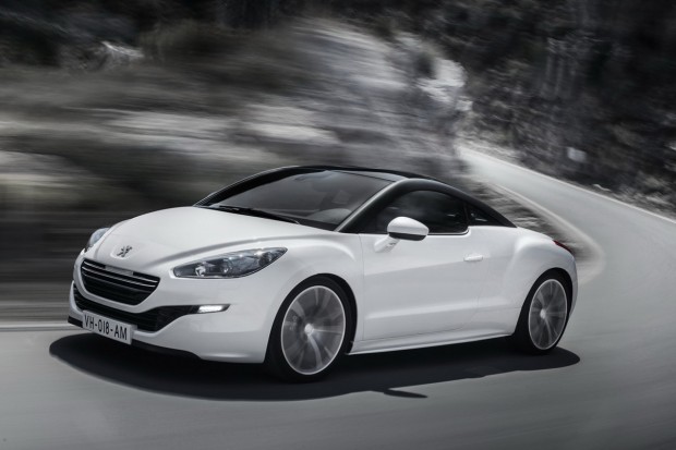 标志 Peugeot 发表全新 RCZ 与 RCZ R 概念车款