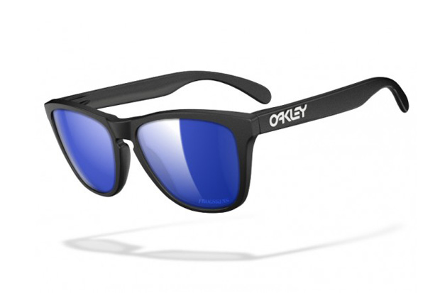 Oakley 推出太阳眼镜个人客制化服务