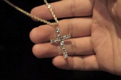 《Insane Bling》第三集﹣Ben Baller 为 Rob Kardashian打造价值 ＄45,000 美元的珠宝钻饰