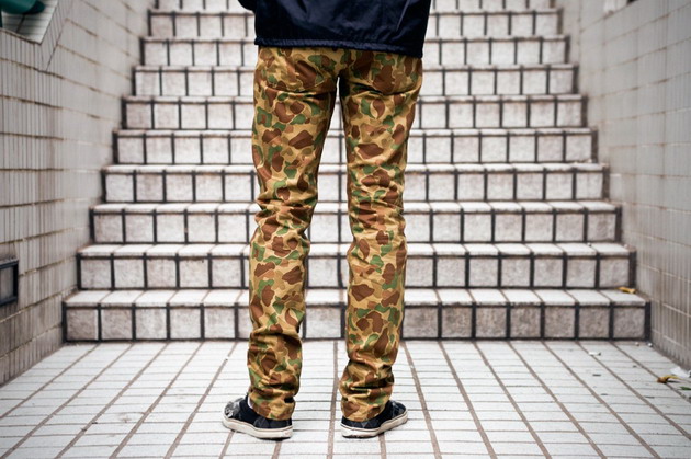 Naked & Famous 2012秋季 Weird Guy Double Sided 迷彩丹宁裤