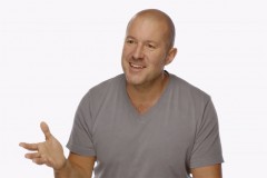 Apple 苹果 Jony Ive、Michael Tchao 与 Dan Riccio 共同介绍 iPad Mini 中文字幕视频短片