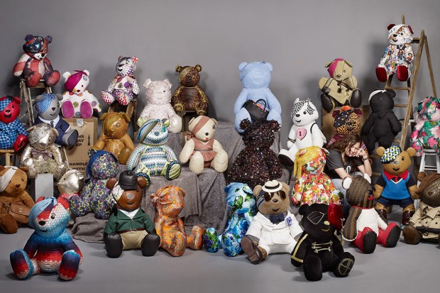 2012 BBC 慈善募款活动 Children In Need 由 30 个高端品牌与媒体设计独特 Pudsey Bear 联合义卖