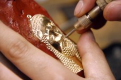 《Insane Bling》第五集：Ben Baller 为 Sean Kingston 打造耶稣头像钻饰