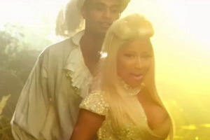 劳模麻辣鸡Nicki Minaj新单《Va Va Voom》超清MV首播！
