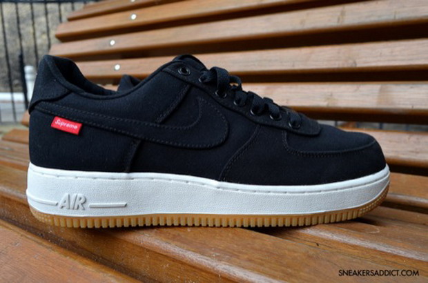 Supreme × Nike Air Force 1 Low Black 鞋款细节首度公开