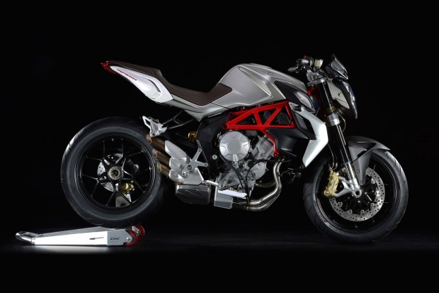 意大利机车制造厂 MV Agusta 全发布新的车型 Brutale 800