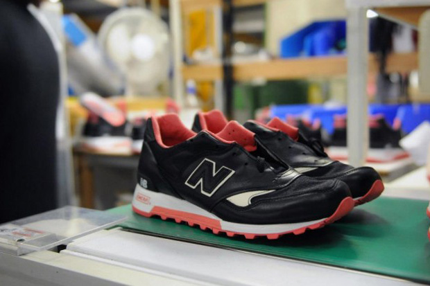 size? × Staple Design × New Balance “Black Pigeon” 577 三方联名别注鞋款制作流程公开！