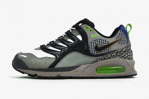 mita sneakers × Nike 2012 Air Max Humara “森罗万象“ 联名别注鞋款