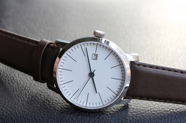 线上男装精品店 Kent Wang 推出首支腕表 Bauhaus Watch