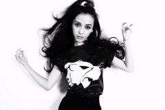 Angelababy 杨颖与 Nicola Formichetti 共同携手打造英国版 Dazed & Confused 12 月号杂志封面特辑幕后花絮视频短片