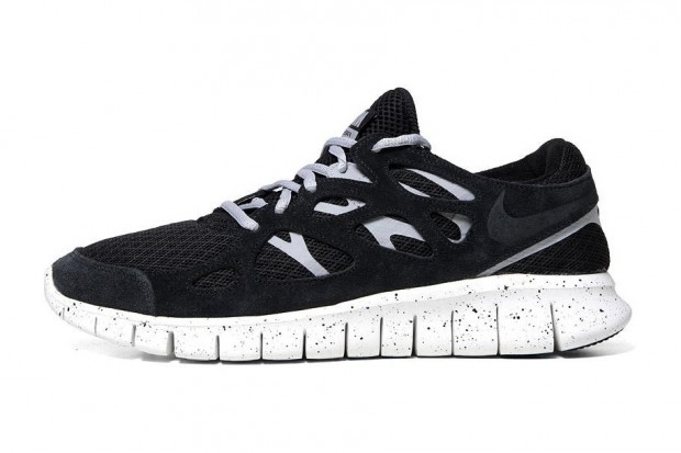 Nike Sportswear Free Run+ 2 “OREO” 全新“奥利奥”版本