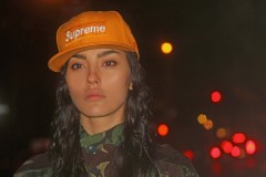 以城市夜跑为主题 Jake Davis 与 Adrianne Ho 打造「SoHo Night Run」概念造型特辑