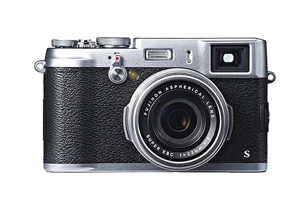 富士 Fujifilm 正式发表号称拥有世界最快 0.08 秒自动对焦速度的 X100s 数码相机