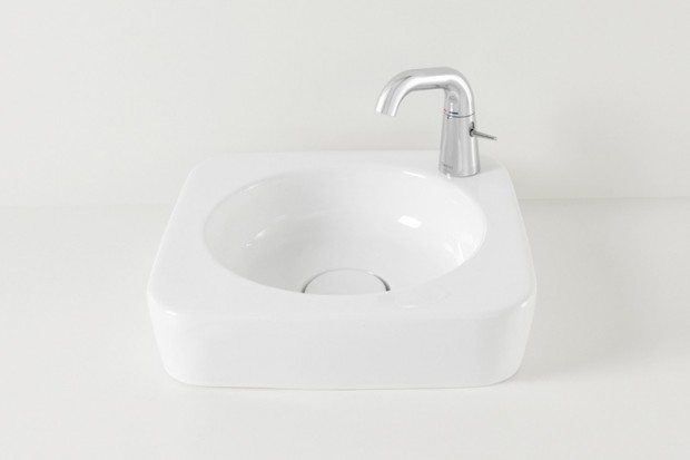Marc Newson × Caroma 联名卫浴产品系列