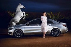 超模 Karlie Kloss 出镜 Mercedes-Benz 旗下全新车款 CLA 广告短片