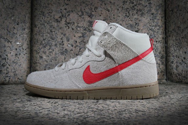 Nike SB 2013春季 Dunk High Pro “Birch/Hyper Red” 新配色