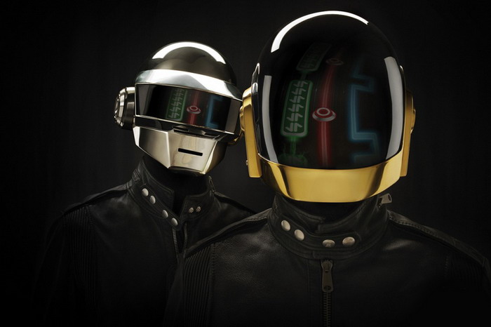 Daft Punk 正式与 Columbia 签约并计划于今年推出全新专辑