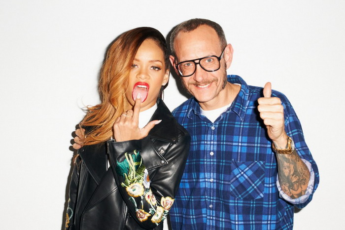 Rihanna 与 Terry Richardson 共同打造 Rolling Stone 杂志封面漏网删除精采片段