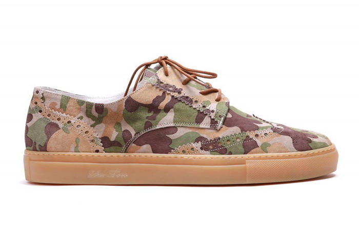 Del Toro 全新 Sahara Camo Suede Basso Wingtip Sneaker 迷彩雕花鞋款