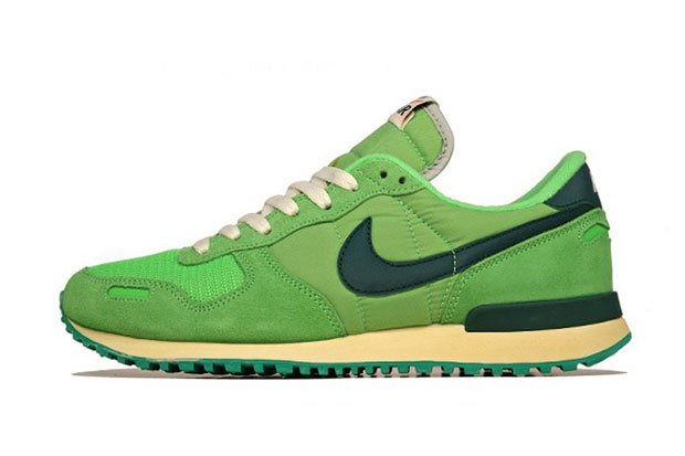 Nike 2013春季 Air Vortex VNTG “Poison Green” 跑鞋