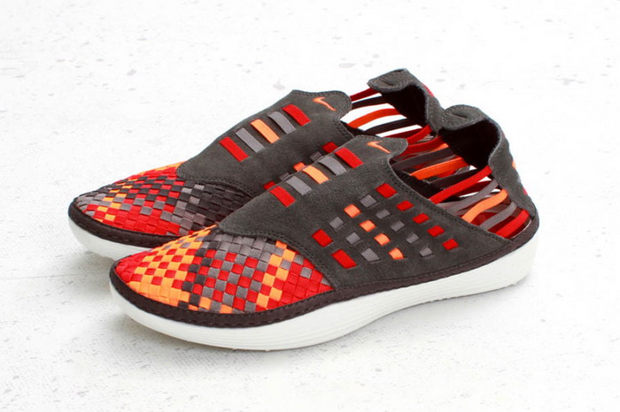 Nike Solarsoft Rache Woven Premium “Total Orange” 鞋款