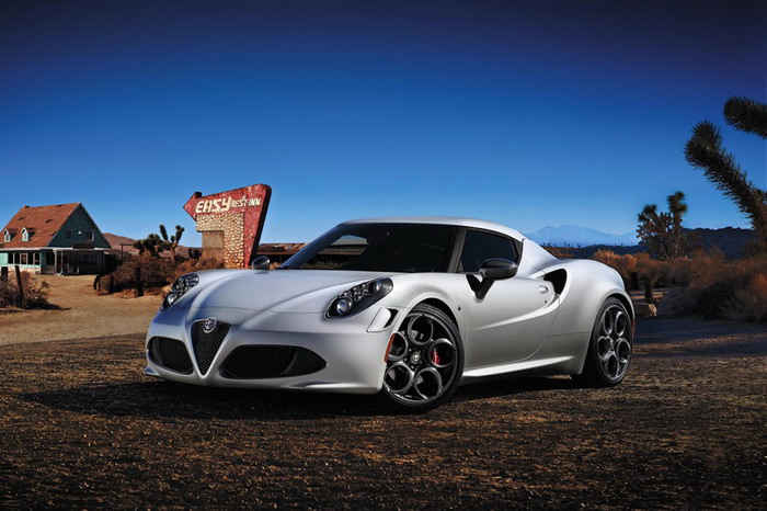 阿尔法·罗密欧 Alfa Romeo 4C 量产版正式亮相