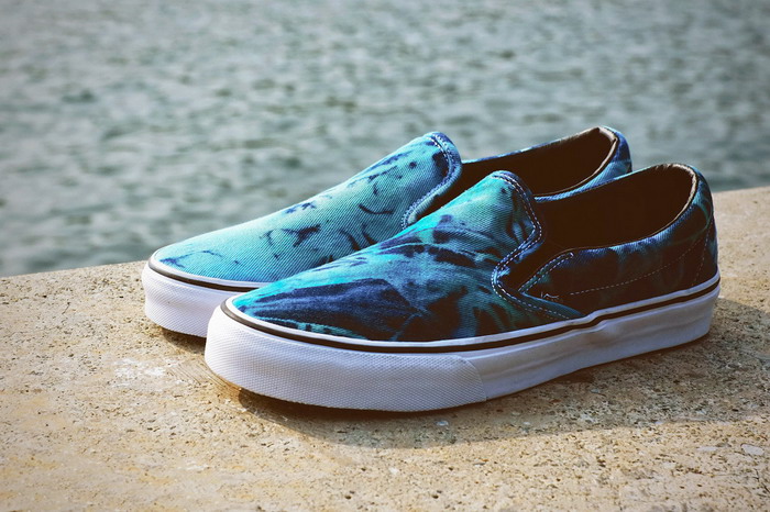 Vans 2013春夏 Classics Slip-On “Tie Dye”鞋款