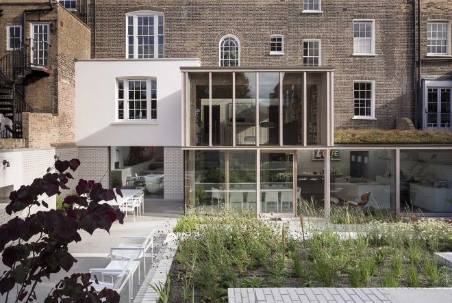 David Mikhail Architects 打造 East London House 兼具经典与摩登气息的新住宅