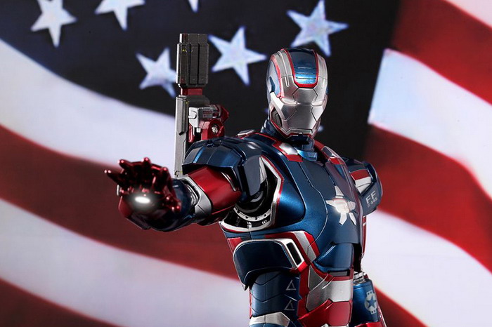 Hot Toys Iron Man 3 “Iron Patriot” 限量收藏玩偶