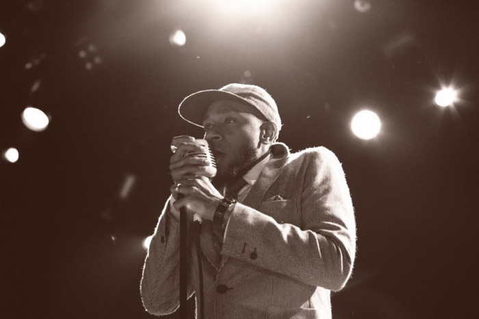 Yasiin Bey 正式发布由 Kanye West 制作的单曲 《The Light Is Not Afraid of The Dark》