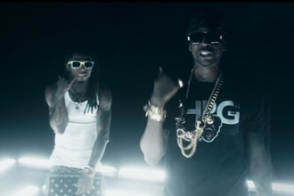 2 Chainz featuring Lil Wayne – Yuck (NSFW)