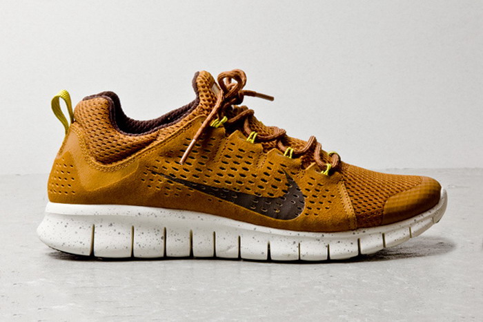 Nike Free Powerlines+ II Almond Brown 鞋款