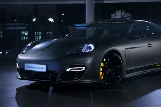 细览 Porsche Panamera Turbo Carbon Edition