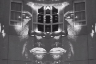 Kanye West 全新单曲《New Slaves》抢先听