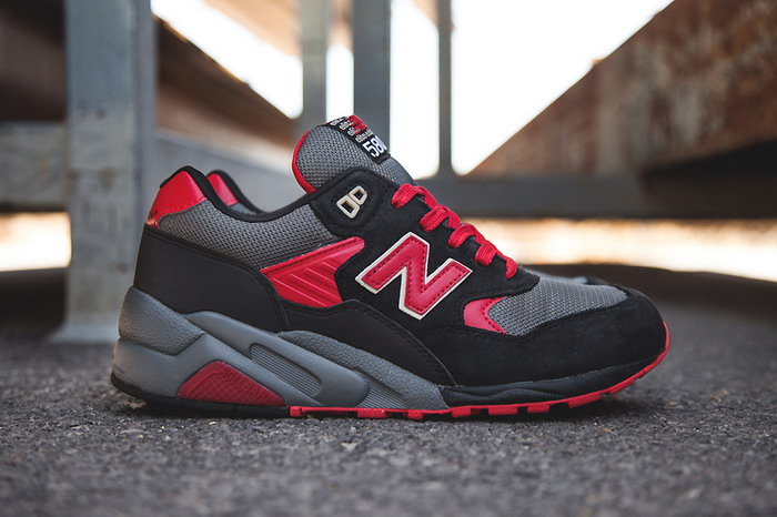New Balance 推出 MT580TPS Elite Edition 鞋款