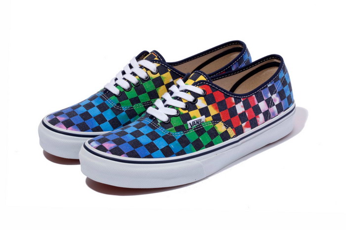 XLARGE × Vans Tie-Dye Checkered Flag Authentic 别注鞋款