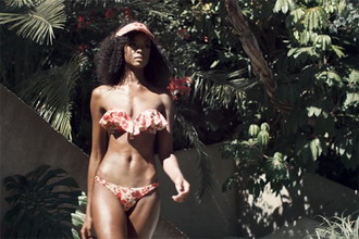 2 Chainz featuring Pharrell Williams《Feds Watching》MV