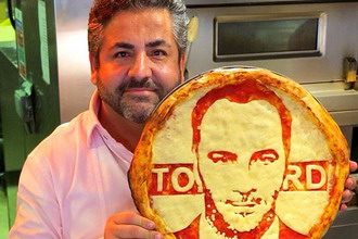食物艺术家 Domenico Crolla 的名人肖像 Pizza 披萨饼