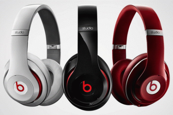 Beats 推出全新设计的 Studio 耳机，带来更轻的机身跟内建锂电池