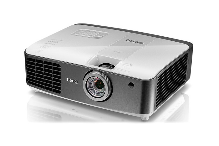 BenQ W1500 开始发售，支持 WHDI 无线 3D 高清传输投影