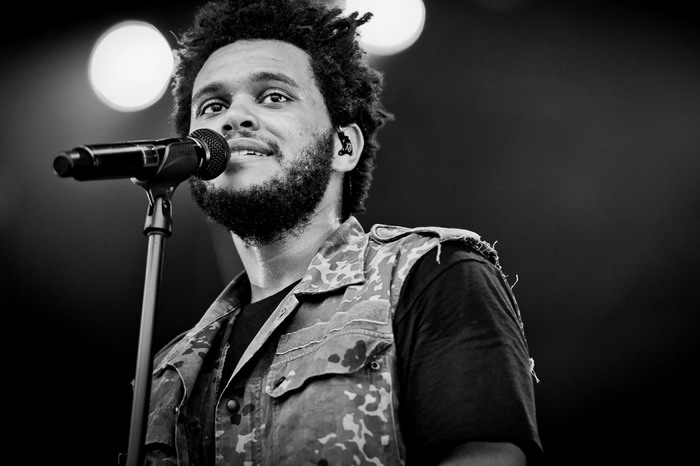 The Weeknd 与 Drake 合作新单曲 《Live For》