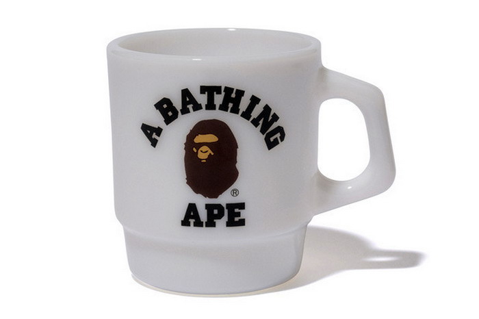 A Bathing Ape × Fire-King College Mug 联名马克杯