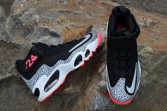 Nike Air Griffey Max 1「Safari」配色鞋款