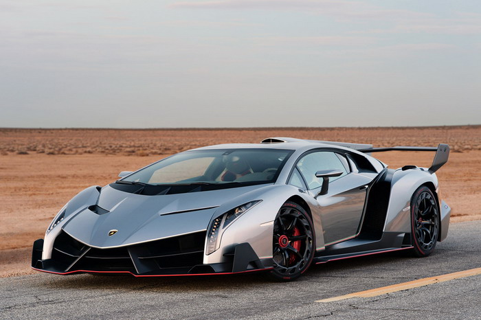 跟随 Autoblog 走近价值 $470 万美元的兰博基尼 Lamborghini Veneno