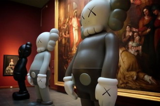 抢先预览 KAWS 于 PAFA 打造的全新展览！