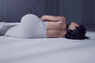 Rihanna《What Now》MV