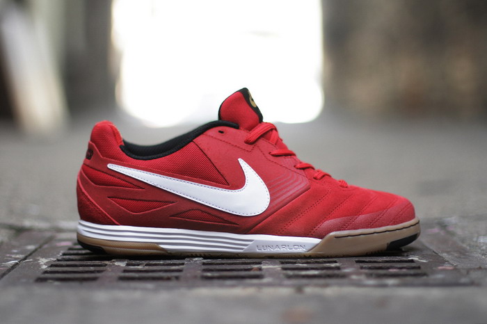 Nike SB Lunar Gato「Univesity Red」配色鞋款