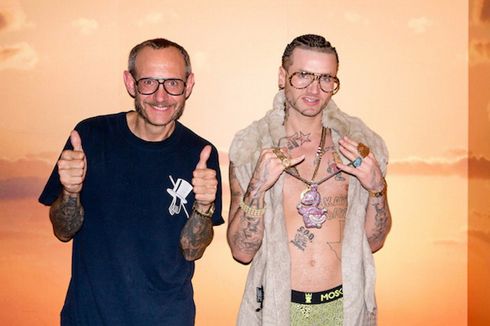 Terry Richardson 联同 RiFF RaFF 大闹蜡像馆