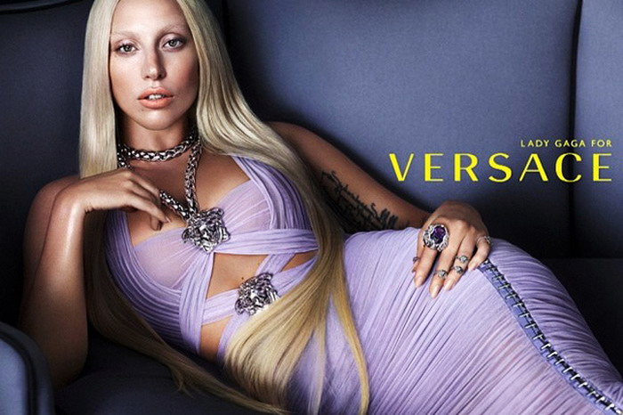 Lady Gaga 成为 Versace 最新代言人